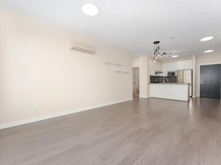 301-9388 Mckim Way, Richmond, BC, V6X 0J7 - 6