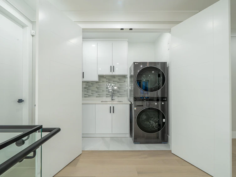 2096 Bowler Drive, Surrey, BC, V4A 5A3 - 33