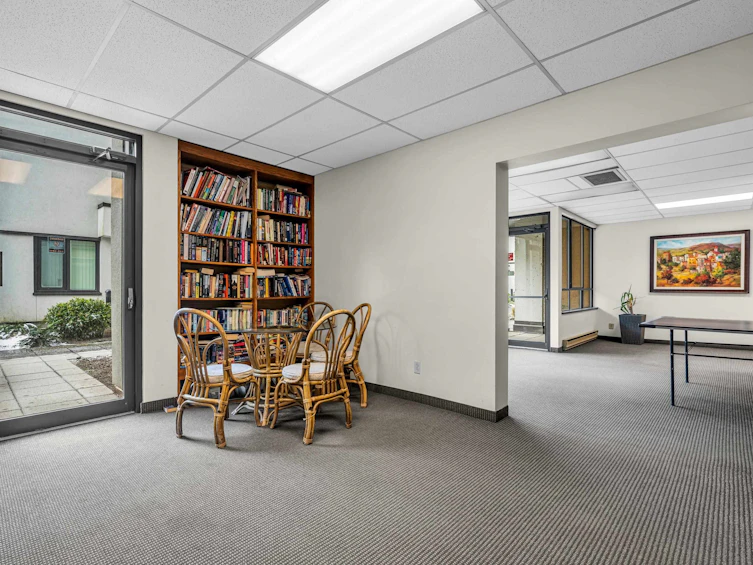 2402-9521 Cardston Court, Burnaby, BC, V3N 4R8 - 18
