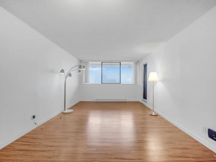 2402-9521 Cardston Court, Burnaby, BC, V3N 4R8 - 8
