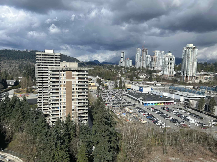 2402-9521 Cardston Court, Burnaby, BC, V3N 4R8 - 23