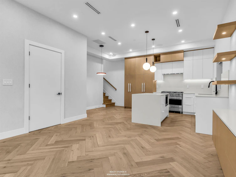1-3118 Windsor Street, Vancouver, BC, V5T 4B1 - 4