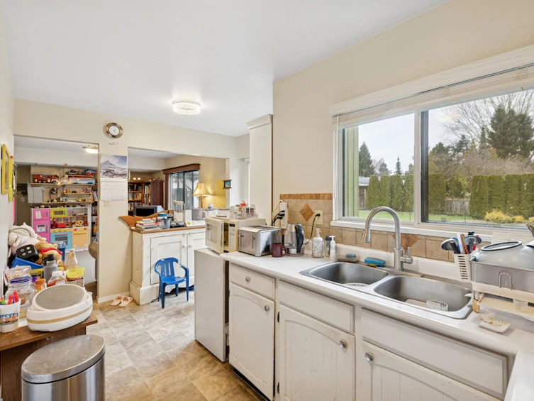 5045 10a Avenue, Delta, BC, V4M 1X9 - 10