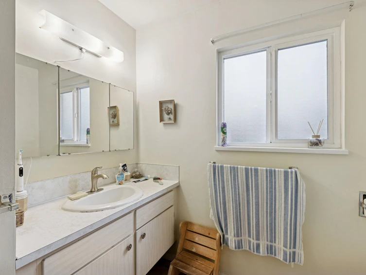 5045 10a Avenue, Delta, BC, V4M 1X9 - 19