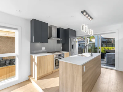 1007 W 58th Avenue - 2