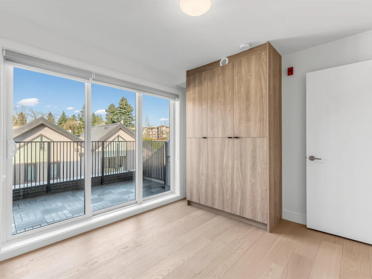 7357 Oak Street, Vancouver, BC, V6P 1V9 - 10