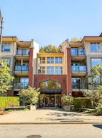 111 100 Capilano Road