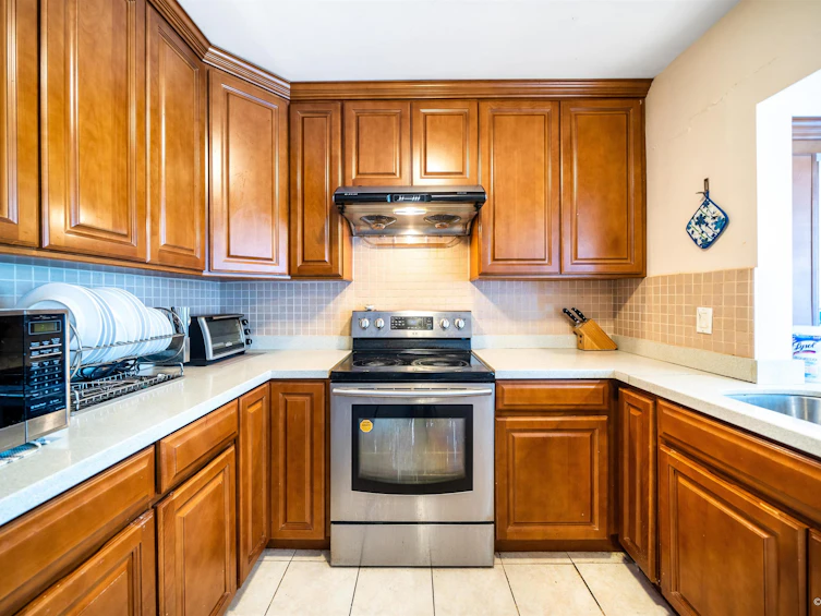 5681 Sardis Crescent, Burnaby, BC, V5H 3K4 - 10