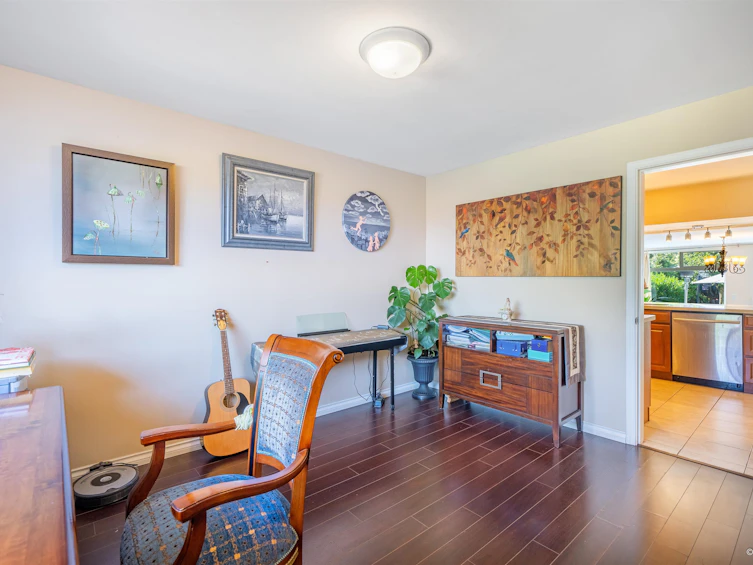 5681 Sardis Crescent, Burnaby, BC, V5H 3K4 - 7