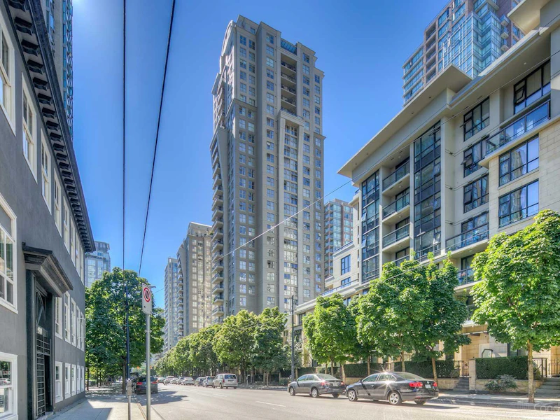 2801 - 969 Richards Street, Vancouver BC V6B 1A8