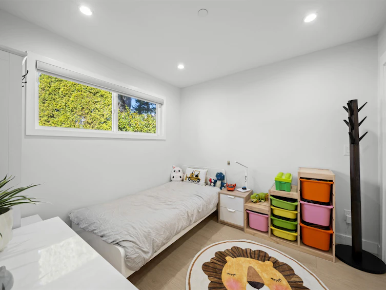 870 W 59th Avenue, Vancouver, BC, V6P 1X7 - 18