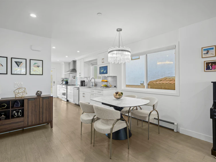 870 W 59th Avenue, Vancouver, BC, V6P 1X7 - 10