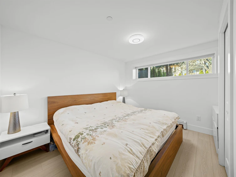 870 W 59th Avenue, Vancouver, BC, V6P 1X7 - 24