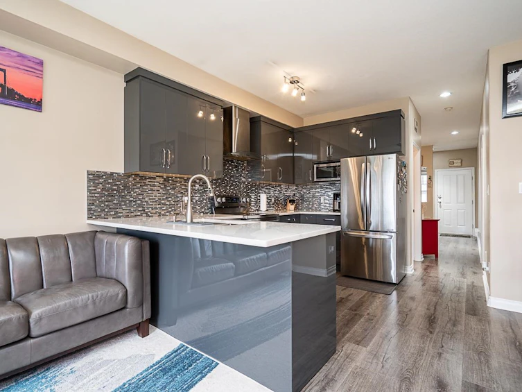 4-18181 68 Avenue, Surrey, BC, V3S 9J1 - 18