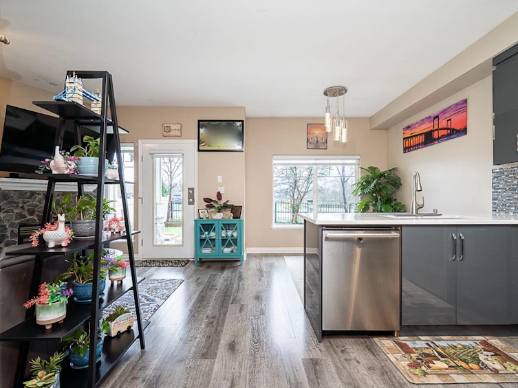 4-18181 68 Avenue, Surrey, BC, V3S 9J1 - 9