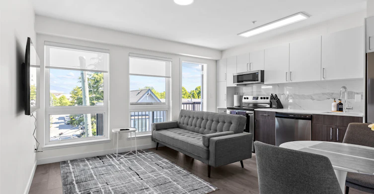 503-2551 Kingsway, Vancouver, BC, V5R 5H3 - 3