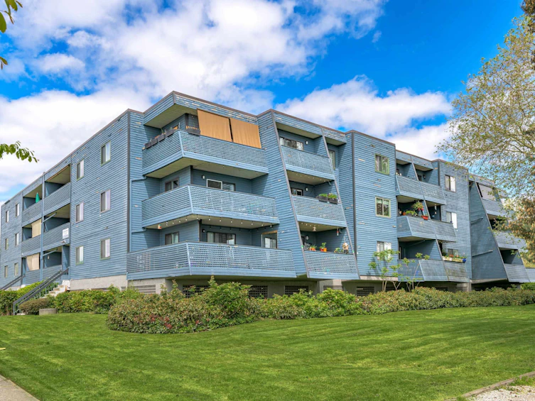 214-5906 176a Street, Surrey, BC, V3S 4H7