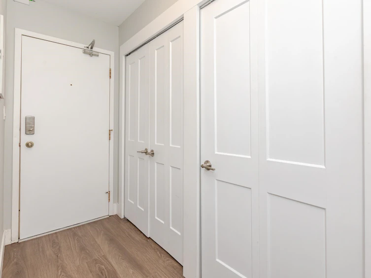 214-5906 176a Street, Surrey, BC, V3S 4H7 - 6