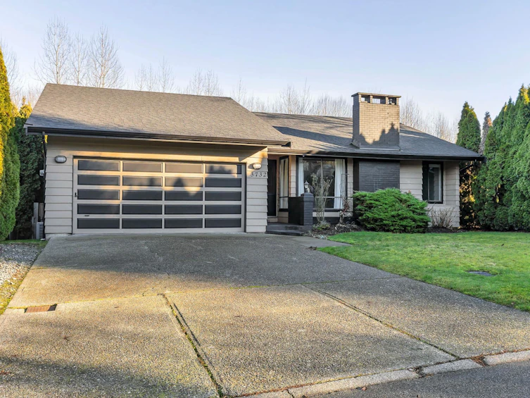 3732 Dundee Place, Abbotsford, BC, V2S 7A5 - 2