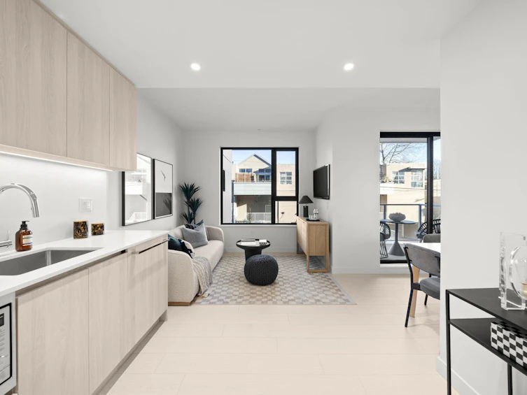 212-4928 Quebec Street, Vancouver, BC, V5W 2N2 - 3