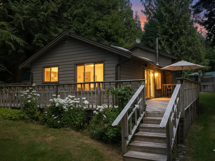 350 Oak Avenue, Keats Island, BC, V0N 1V0 - 2