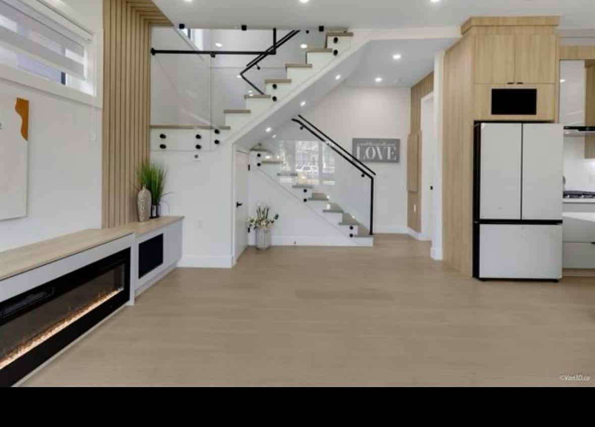 5092 Clarendon Street, Vancouver, BC, V5R 3J5