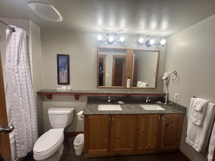 201D-2036 London Lane, Whistler, BC, V8E 0N7 - 5