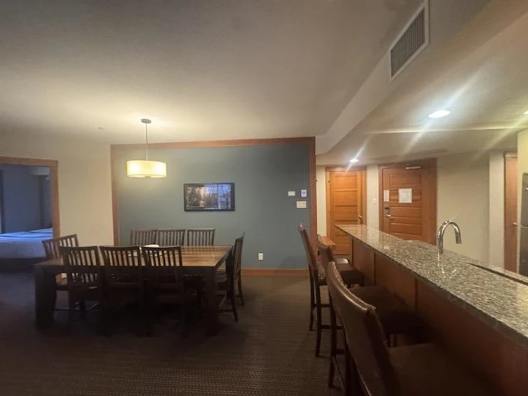 201D-2036 London Lane, Whistler, BC, V8E 0N7 - 8