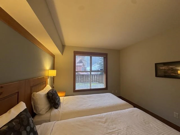 201D-2036 London Lane, Whistler, BC, V8E 0N7 - 4