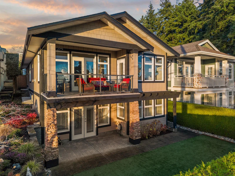15441 Buena Vista Avenue, Surrey BC V4B 1Y9