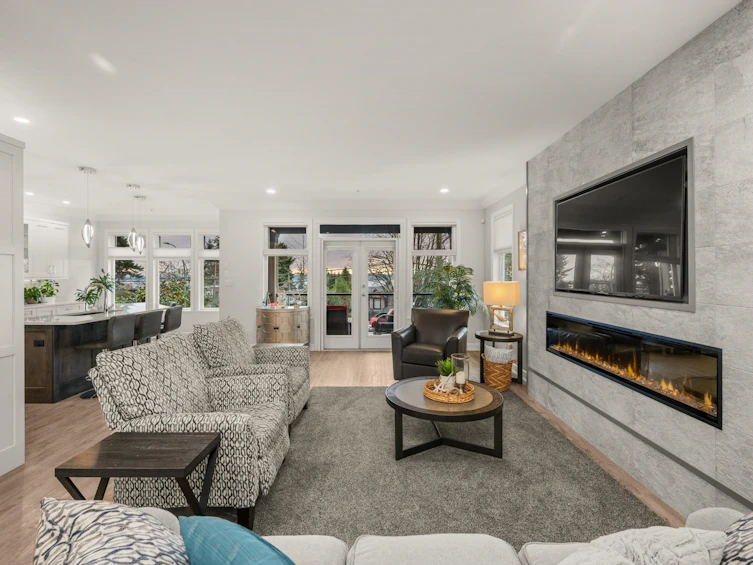 15441 Buena Vista Avenue, Surrey, BC, V4B 1Y9 - 9