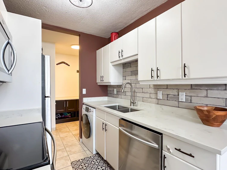 502-320 Royal Avenue, New Westminster, BC, V3L 5C6 - 7
