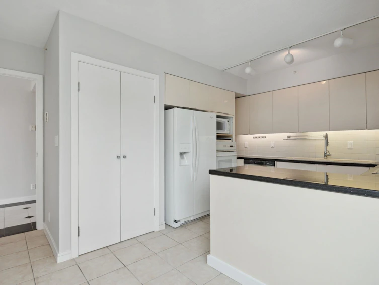 5A-1403 Beach Avenue, Vancouver, BC, V6G 1Y3 - 20