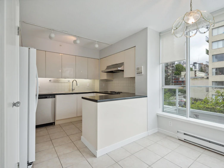 5A-1403 Beach Avenue, Vancouver, BC, V6G 1Y3 - 18