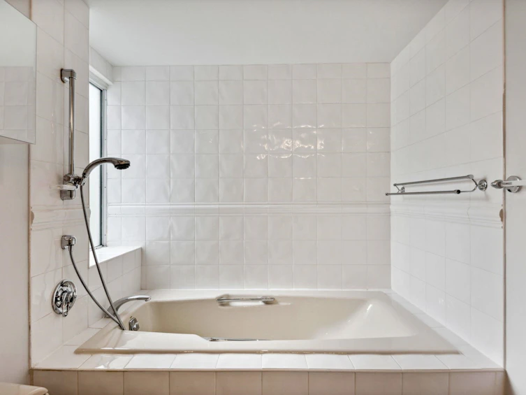 5A-1403 Beach Avenue, Vancouver, BC, V6G 1Y3 - 24