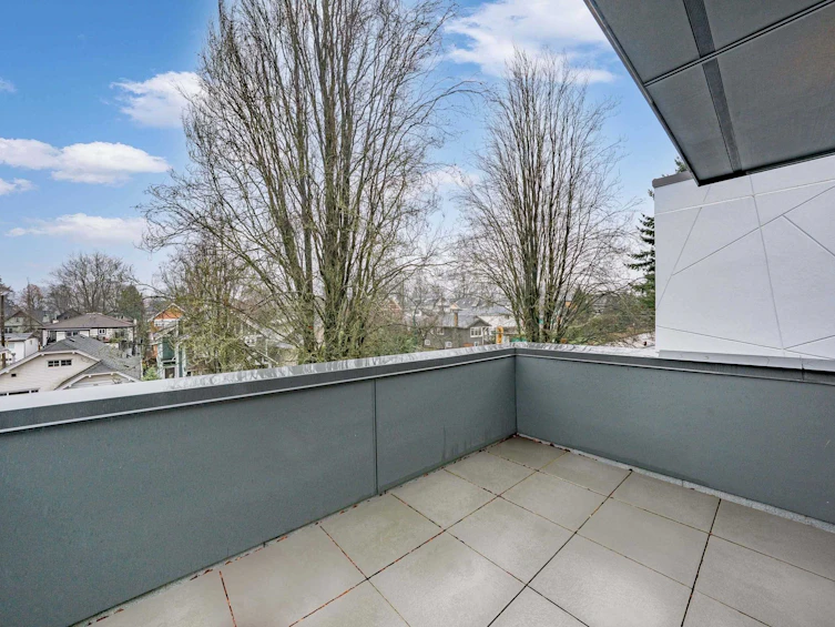 202-2075 E 1st Avenue, Vancouver, BC, V5N 1B6 - 3