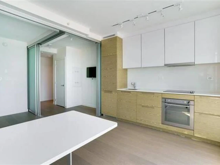 2513-13438 Central Avenue, Surrey, BC, V3T 0N2 - 8