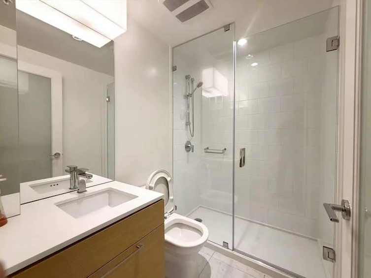 2513-13438 Central Avenue, Surrey, BC, V3T 0N2 - 9