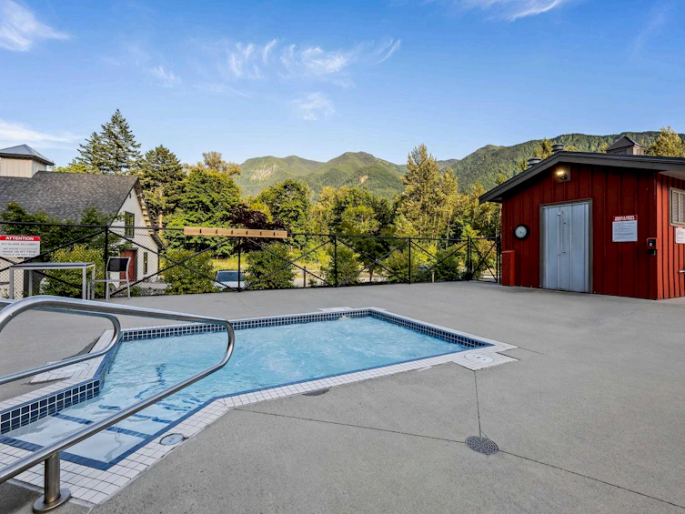 43360 Creekside Circle, Cultus Lake, BC, V2R 0Z4 - 37