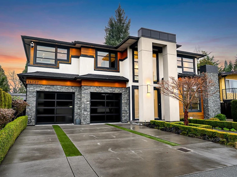 14237 Vine Avenue, Surrey, BC, V4B 2S9