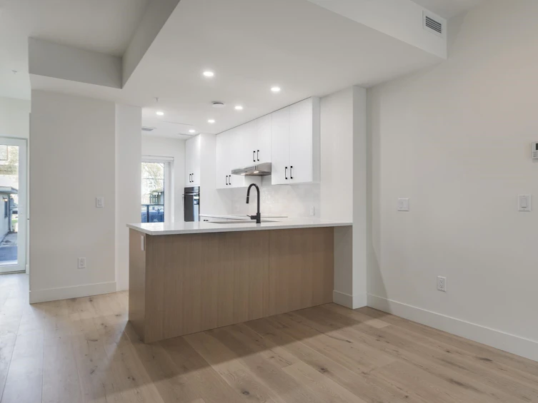 TH8-324 E Ridgeway Avenue, North Vancouver, BC, V7L 3P8 - 14