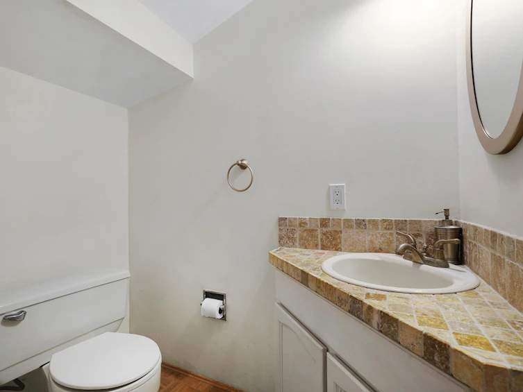976 Prospect Avenue, North Vancouver, BC, V7R 2M4 - 13