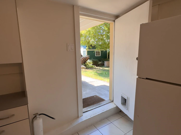 3336 E Georgia Street, Vancouver, BC, V5K 2L4 - 29