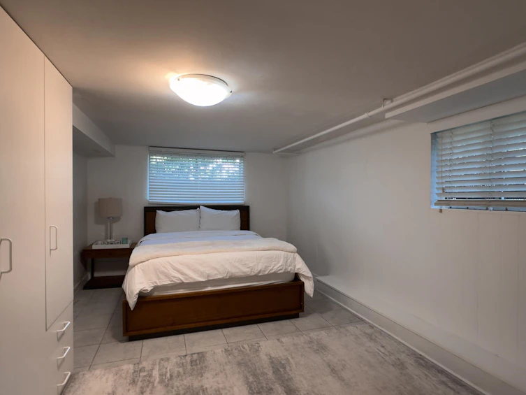 3336 E Georgia Street, Vancouver, BC, V5K 2L4 - 23