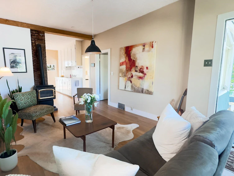 3336 E Georgia Street, Vancouver, BC, V5K 2L4 - 8