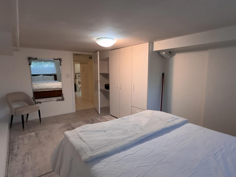 3336 E Georgia Street, Vancouver, BC, V5K 2L4 - 24