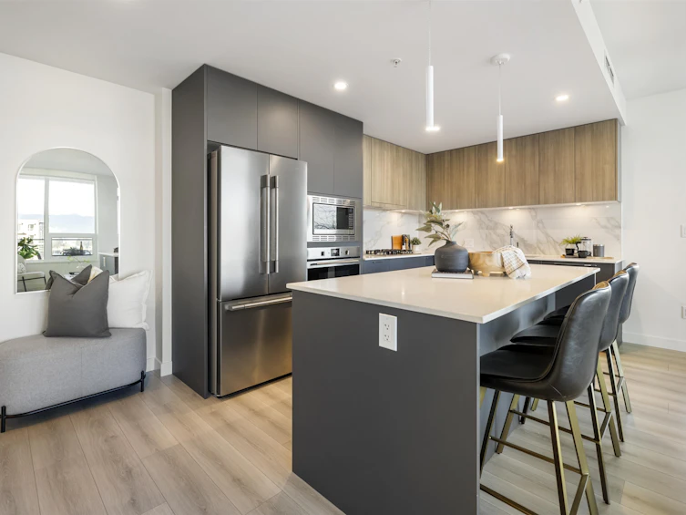 A303-20065 85 Avenue, Langley, BC, V2Y 3Y5