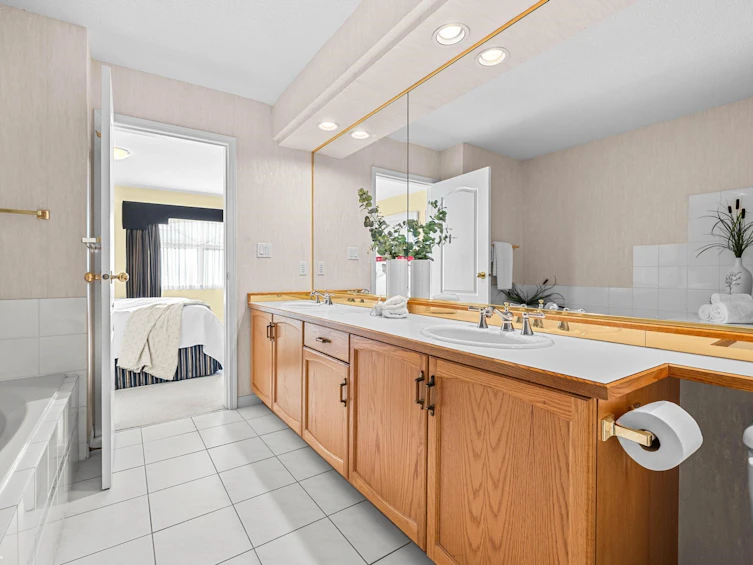 20-15273 24 Avenue, Surrey, BC, V4A 2H9 - 24