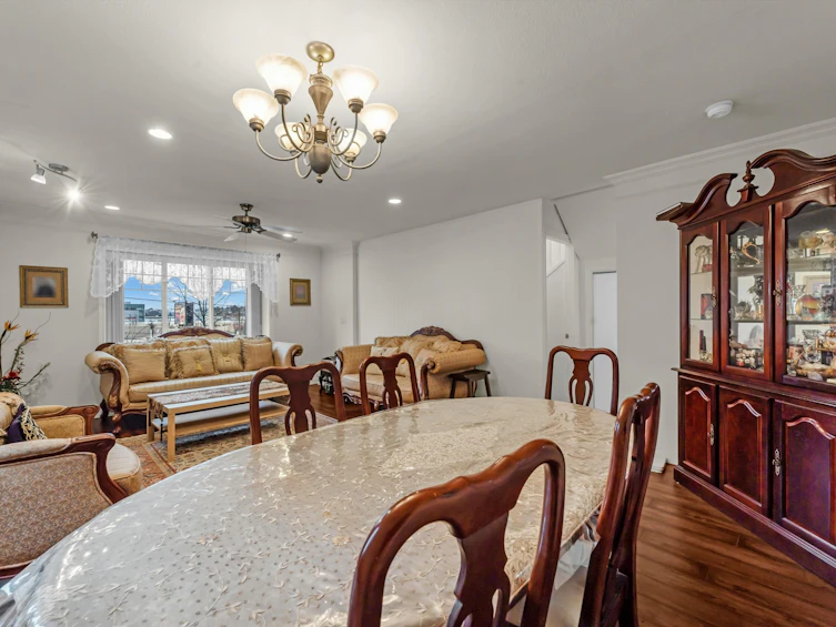 2820 Boundary Road, Vancouver, BC, V5M 3Z8 - 10