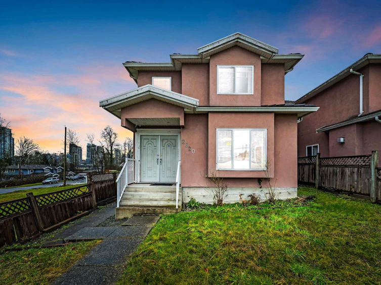 2820 Boundary Road, Vancouver, BC, V5M 3Z8 - 40